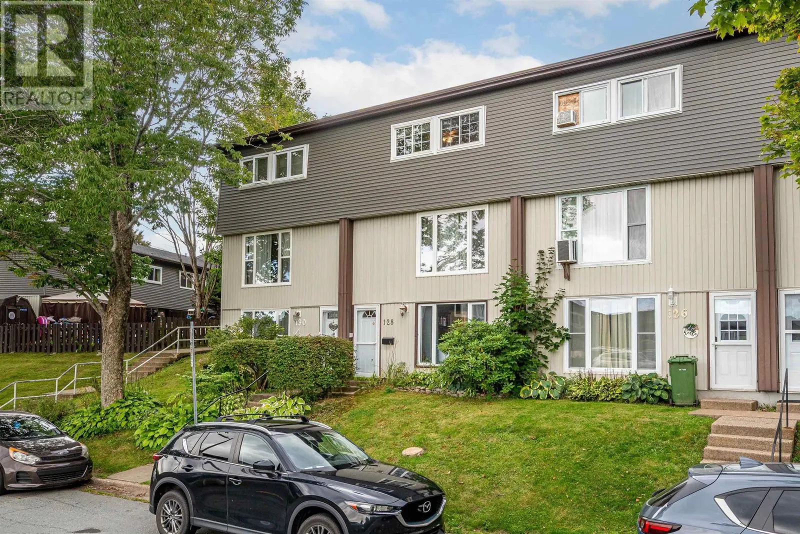 128 Bromley Road