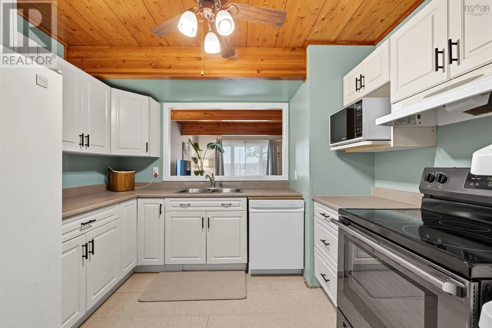 128 Bromley Road