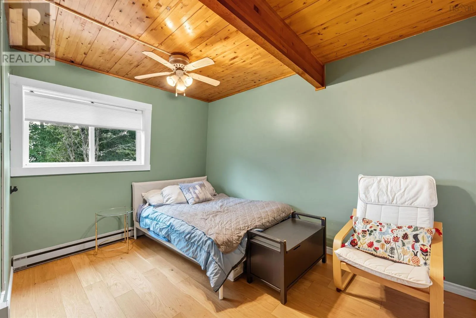 128 Bromley Road