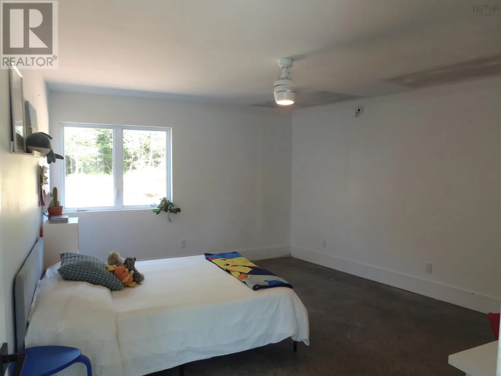 381 West Porters Lake Road