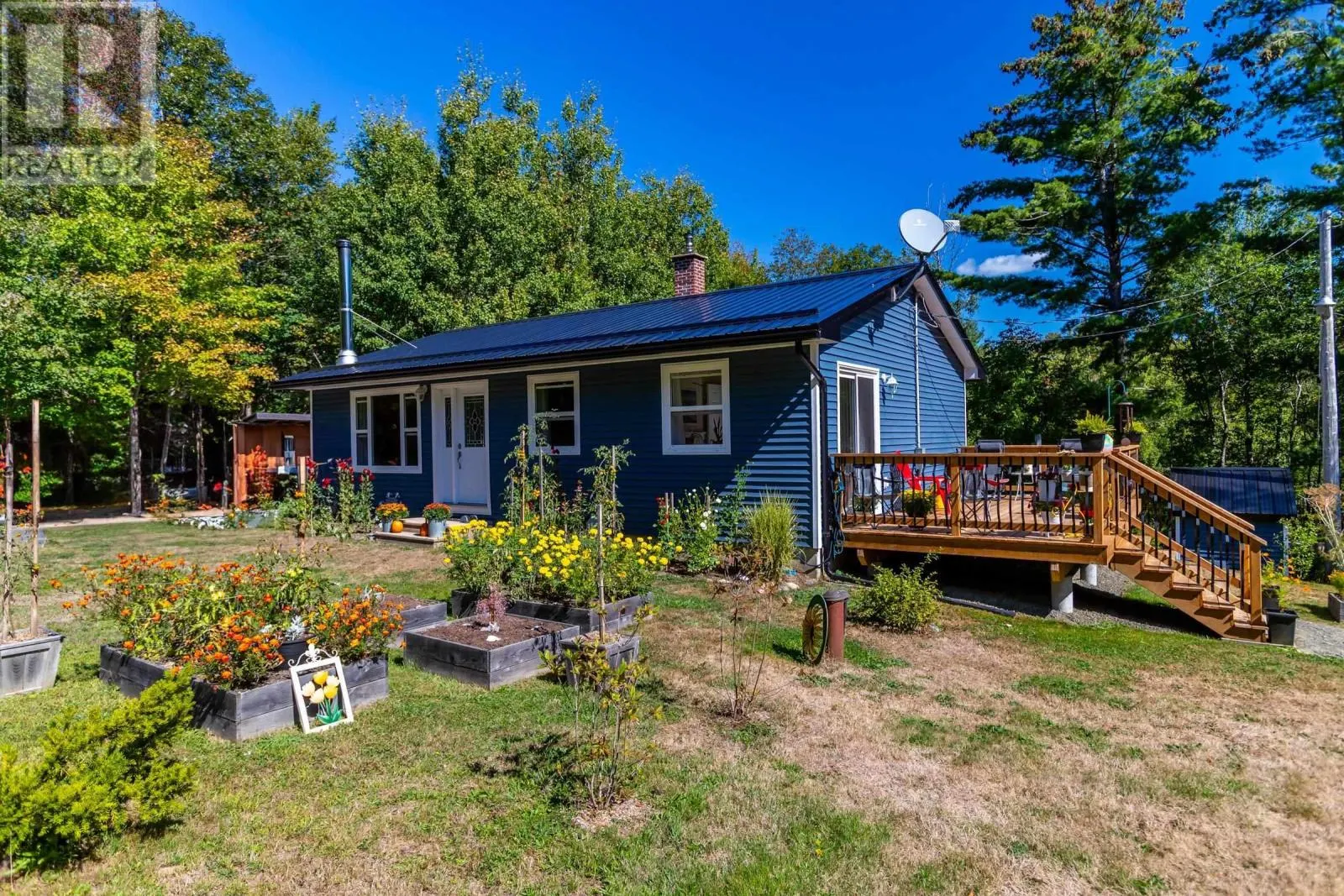 1136 Highway 8