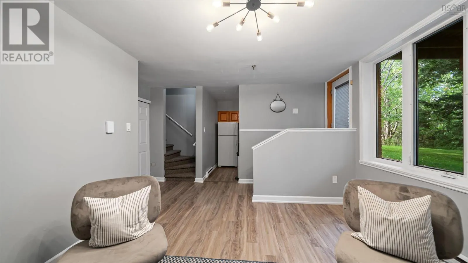 104 159 Farnham Gate Road