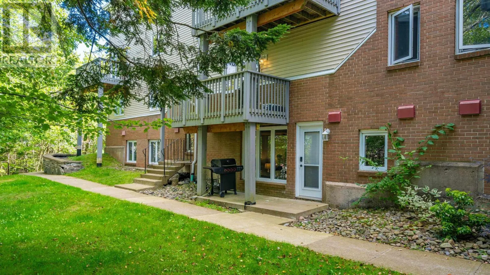 104 159 Farnham Gate Road