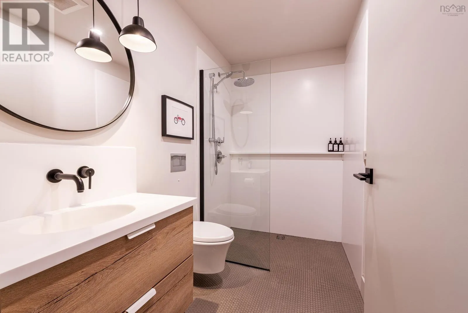 2851 Agricola Street