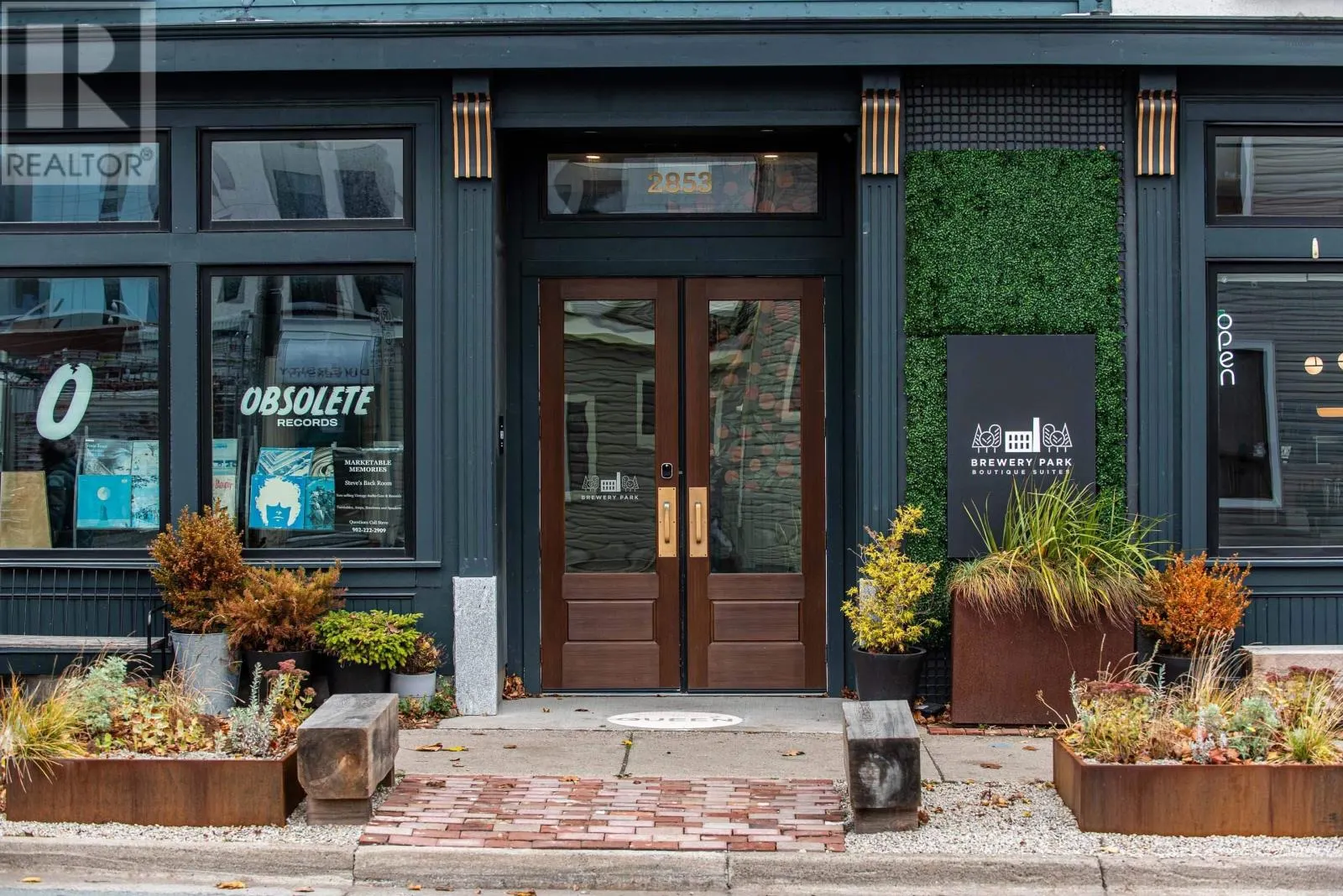 2851 Agricola Street