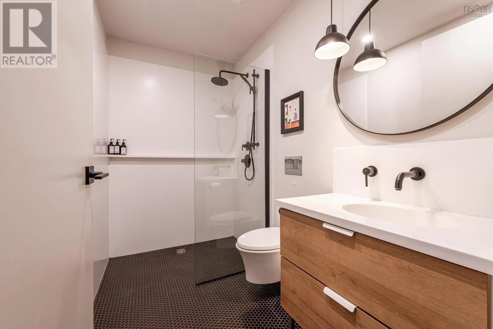 2851 Agricola Street