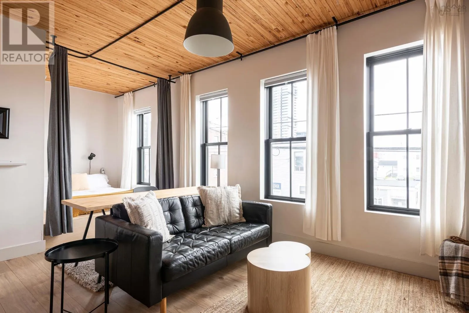 2851 Agricola Street