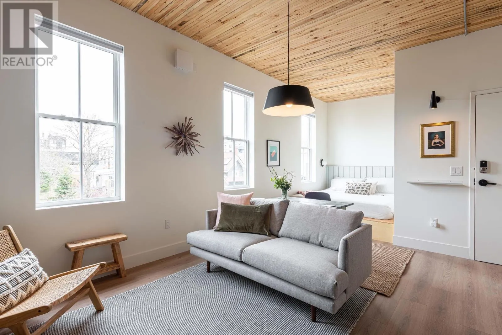 2851 Agricola Street