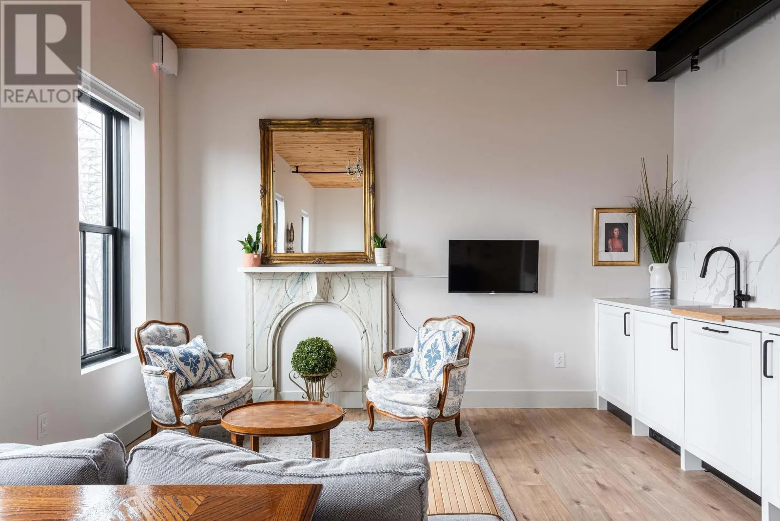 2851 Agricola Street