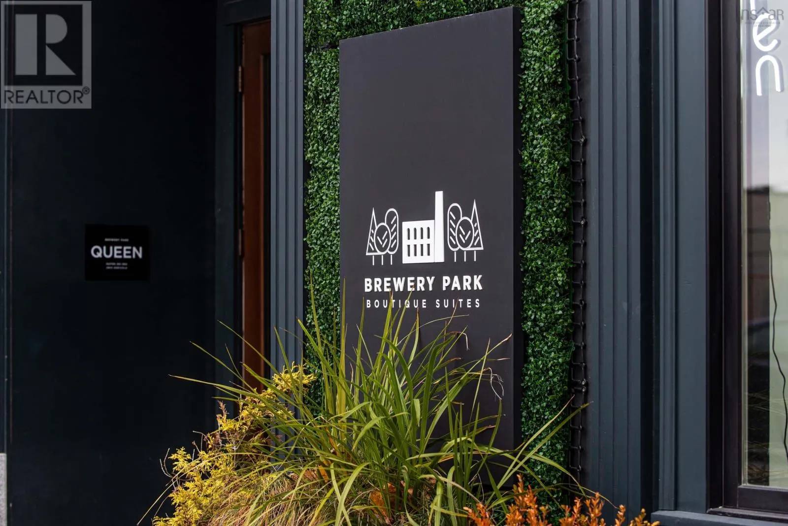 2851 Agricola Street