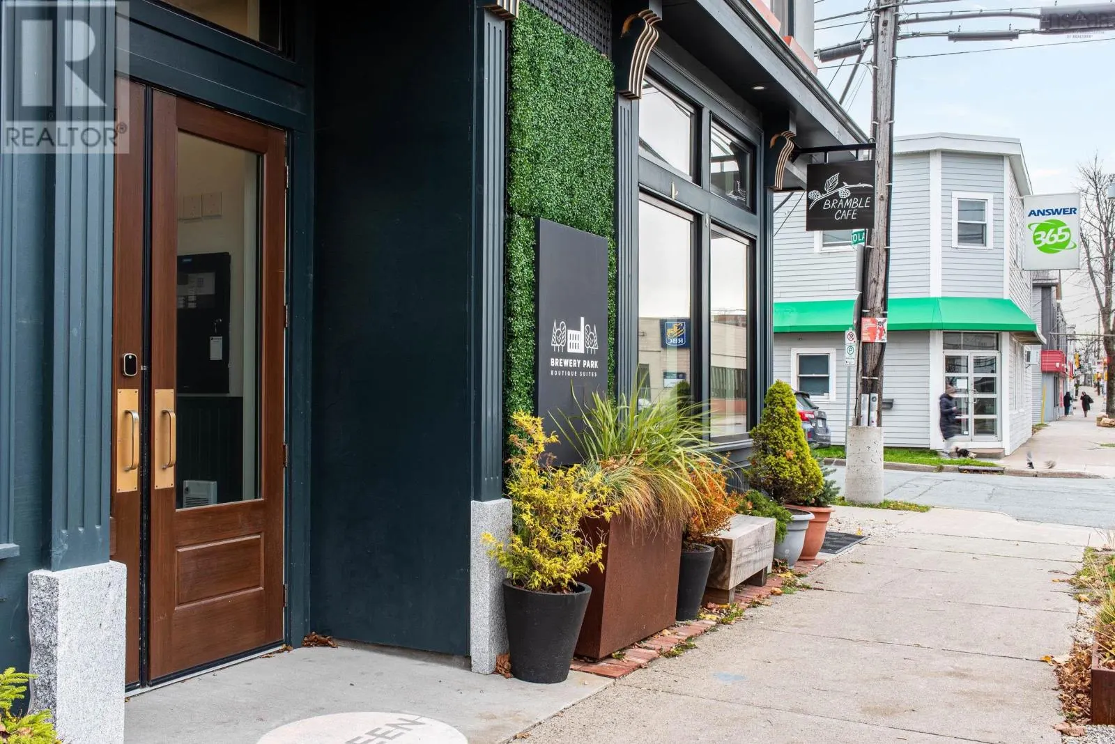 2851 Agricola Street