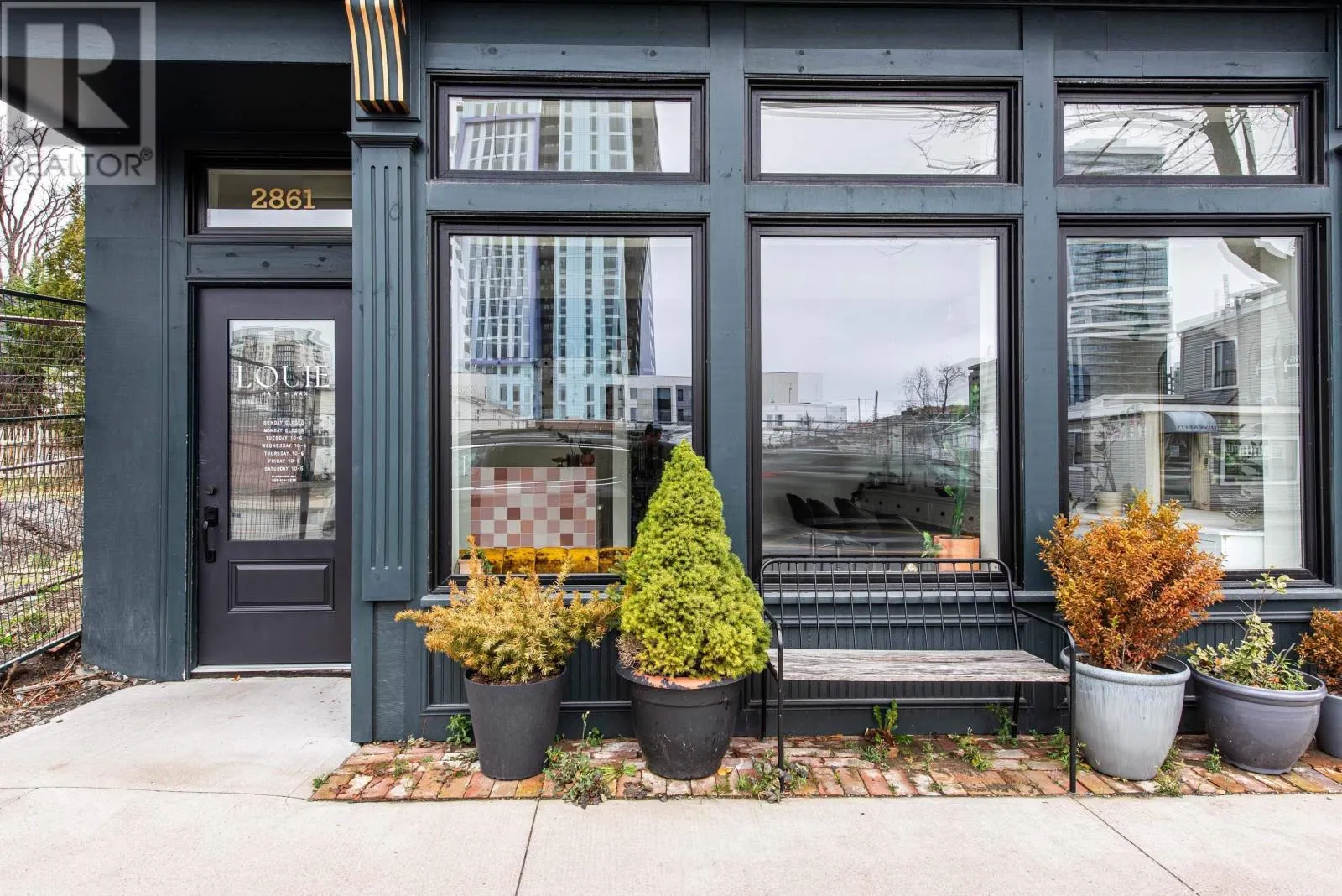 2851 Agricola Street