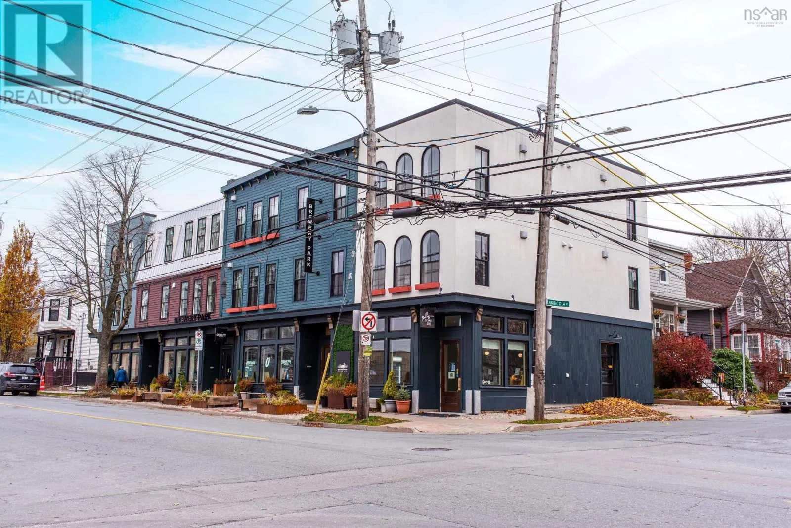 2851 Agricola Street