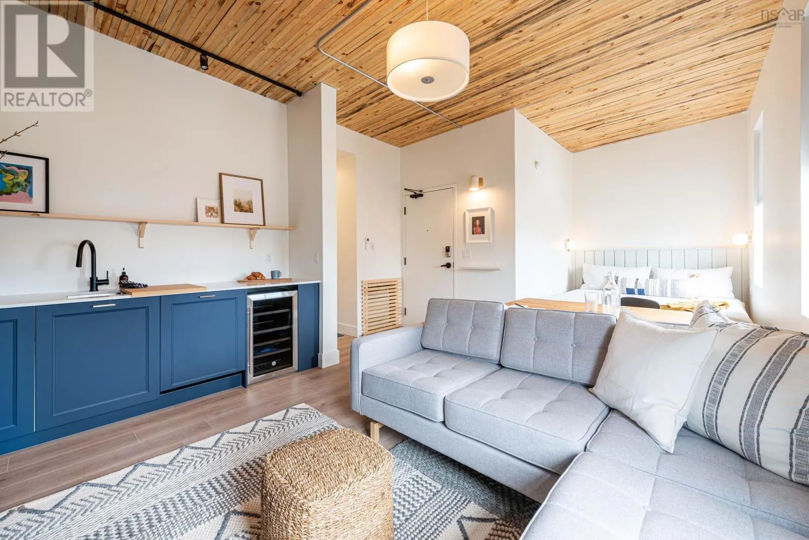 2851 Agricola Street