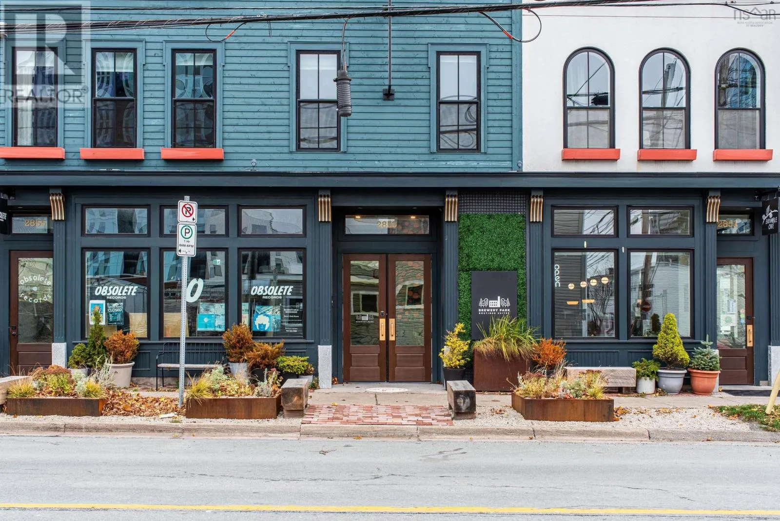 2851 Agricola Street