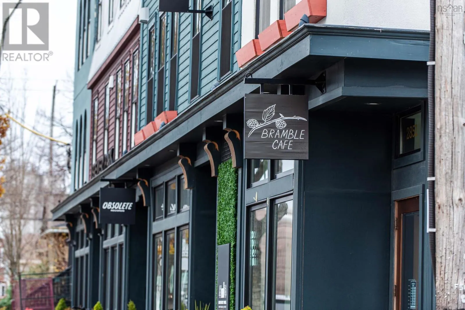 2851 Agricola Street