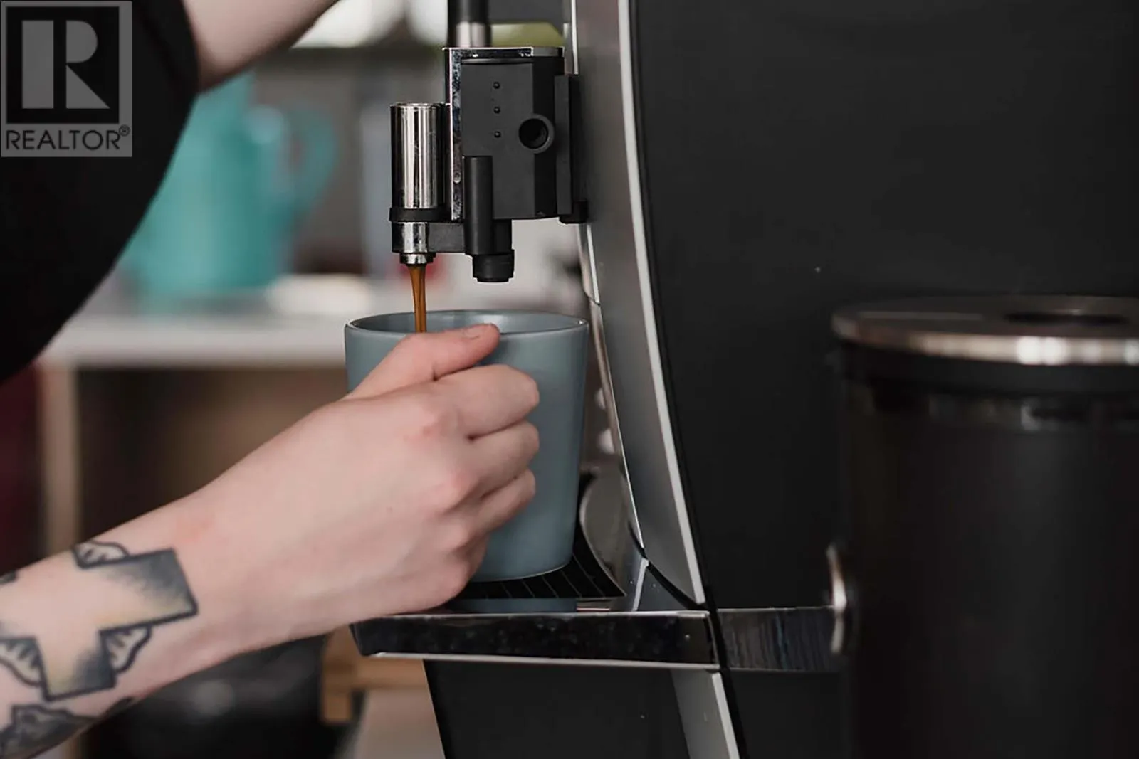 2851 Agricola Street