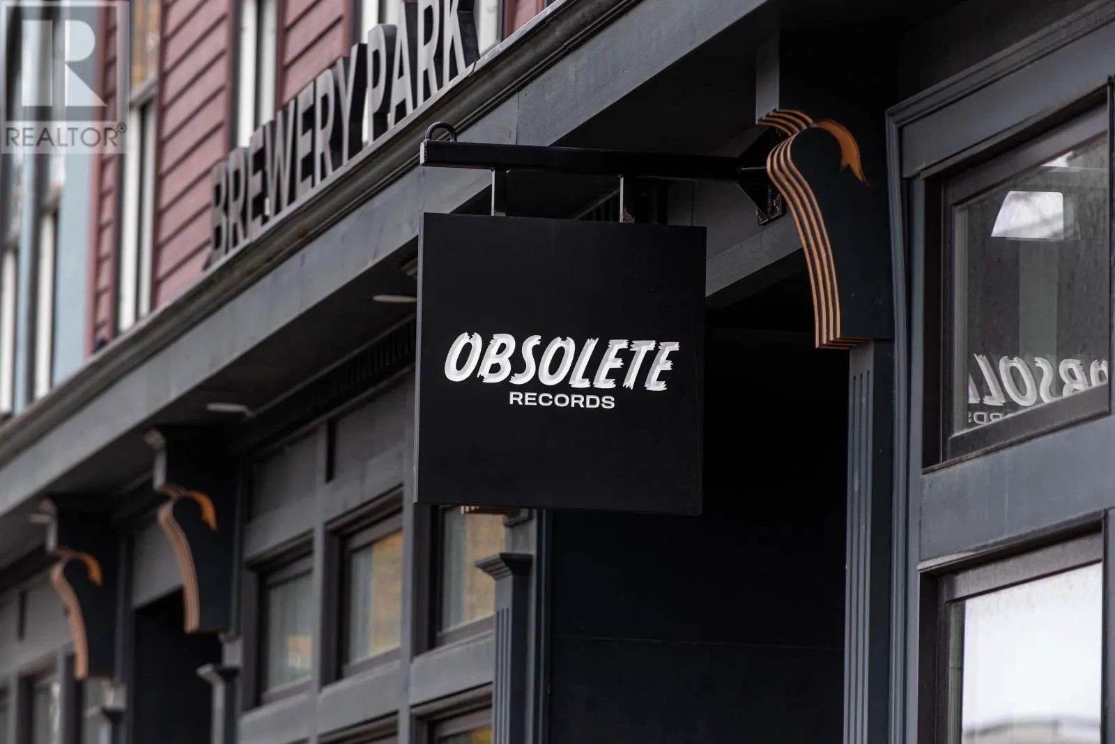 2851 Agricola Street