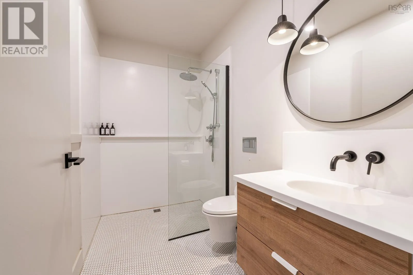 2851 Agricola Street