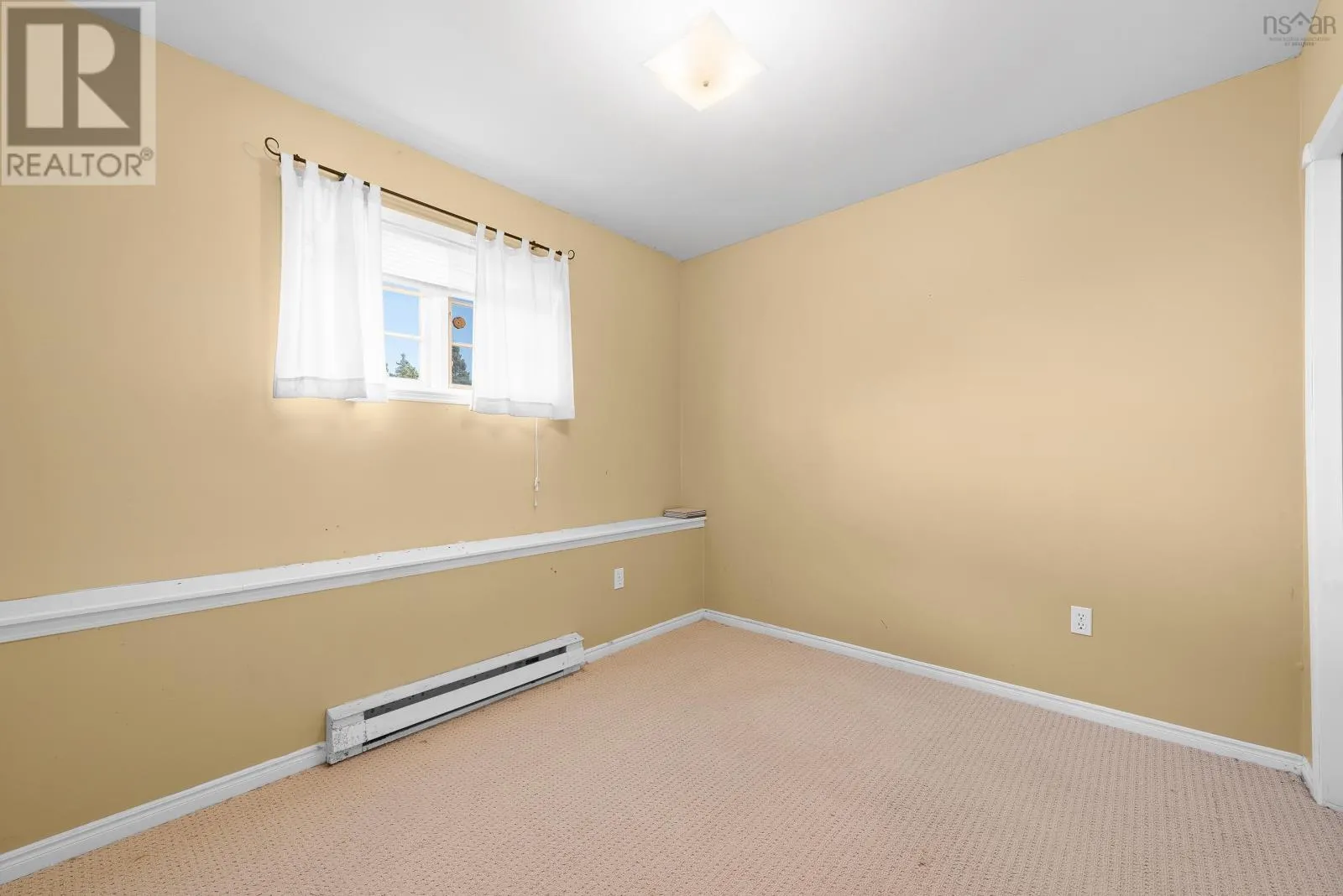 64 Thorncrest Court