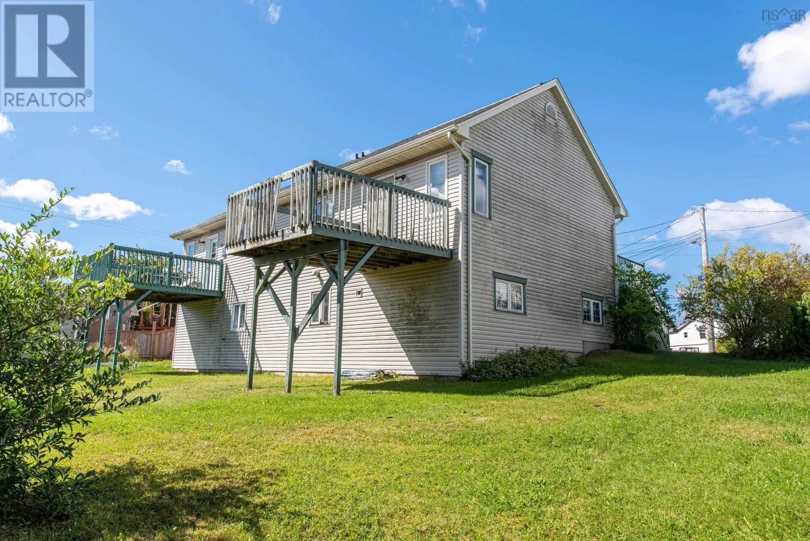 64 Thorncrest Court