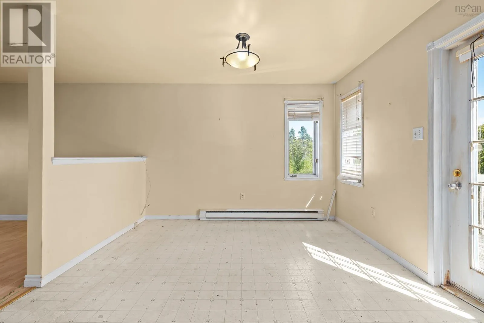 64 Thorncrest Court