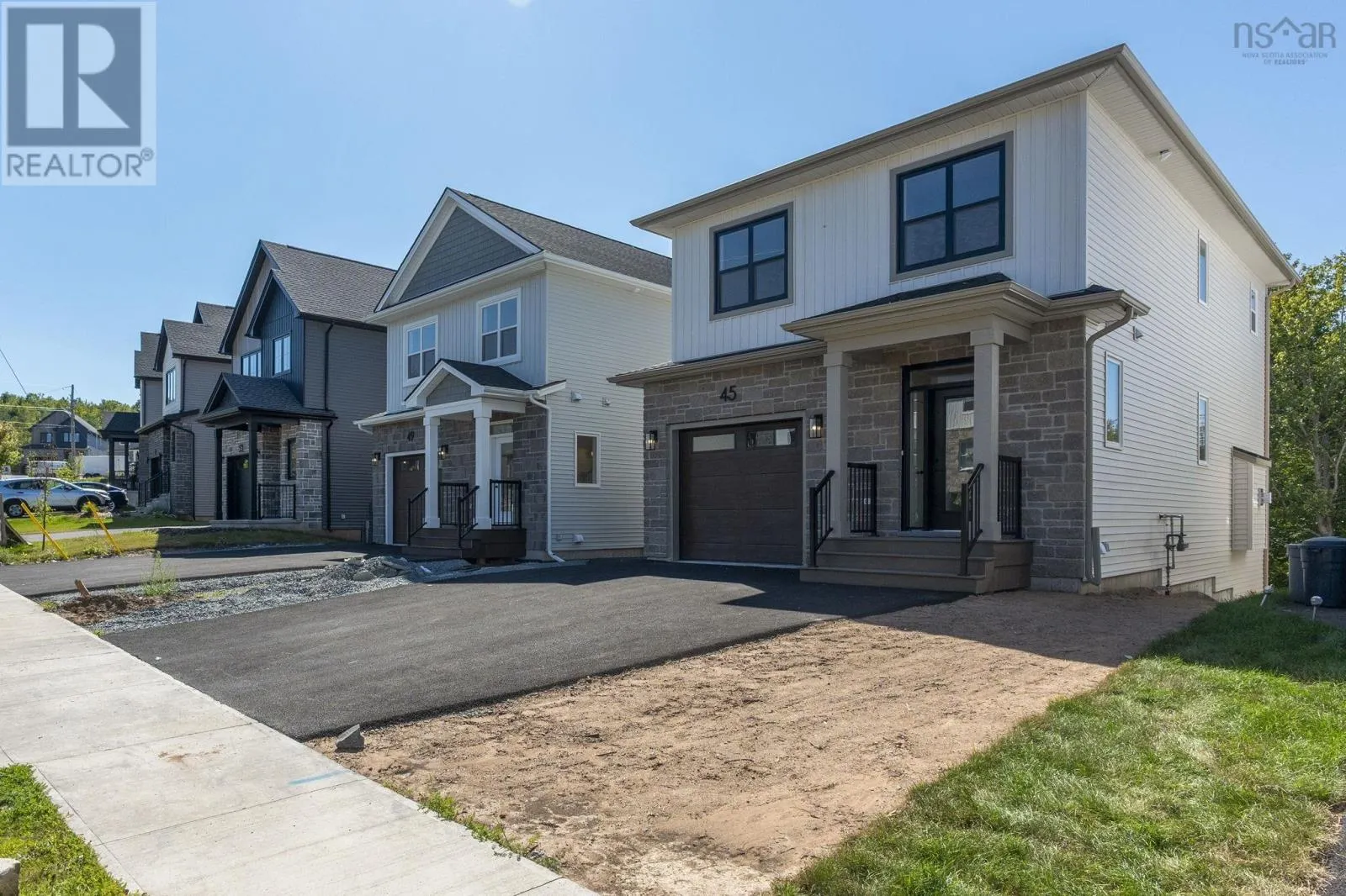 PC-38 45 Pearlgarden Close