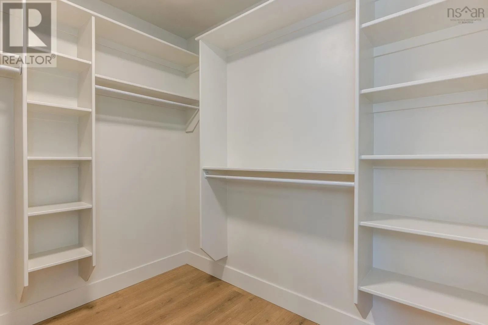 PC-38 45 Pearlgarden Close