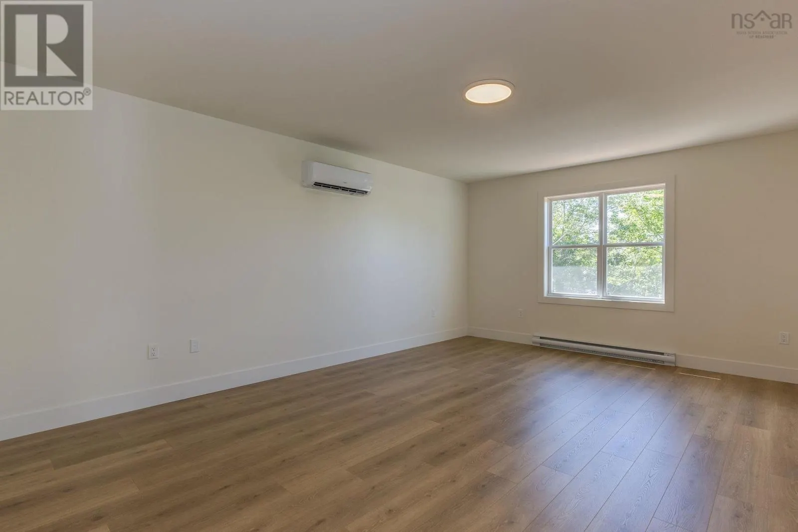 PC-38 45 Pearlgarden Close