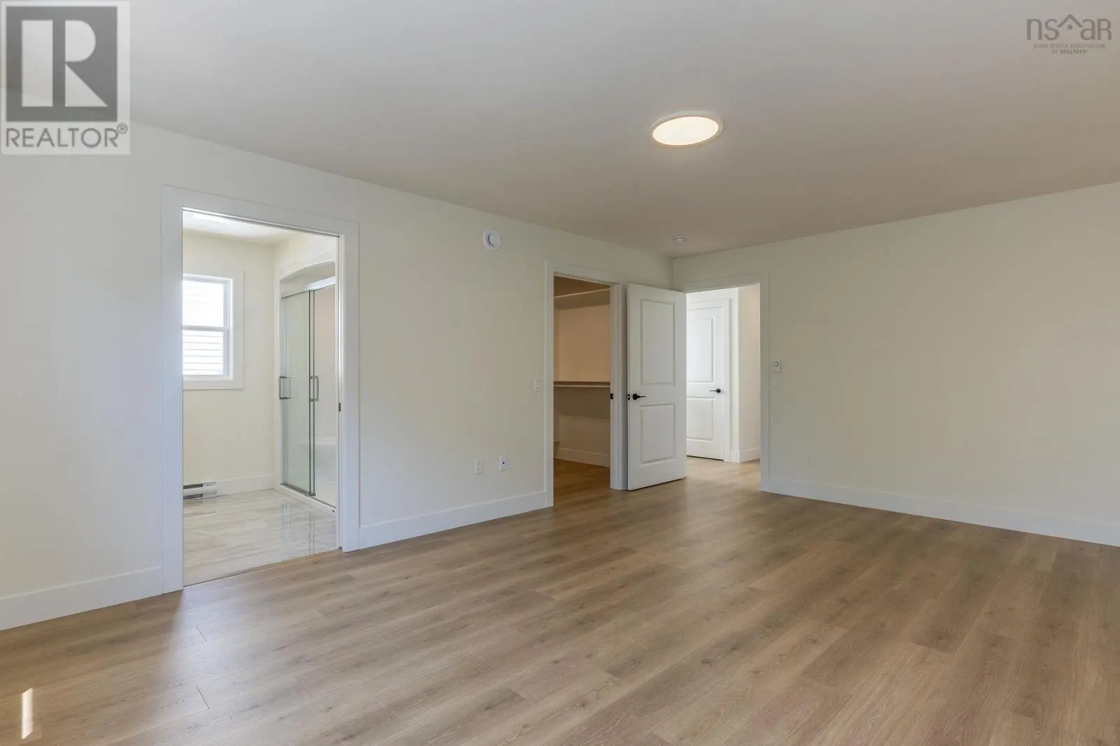 PC-38 45 Pearlgarden Close