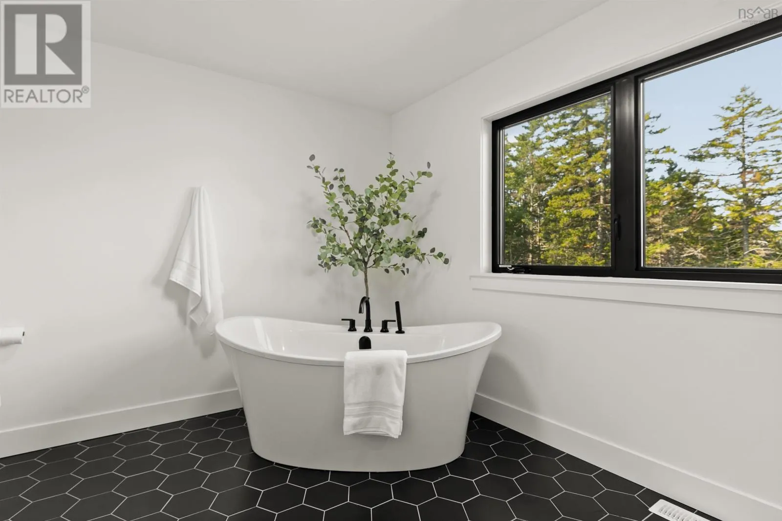 360 Oceanstone Drive