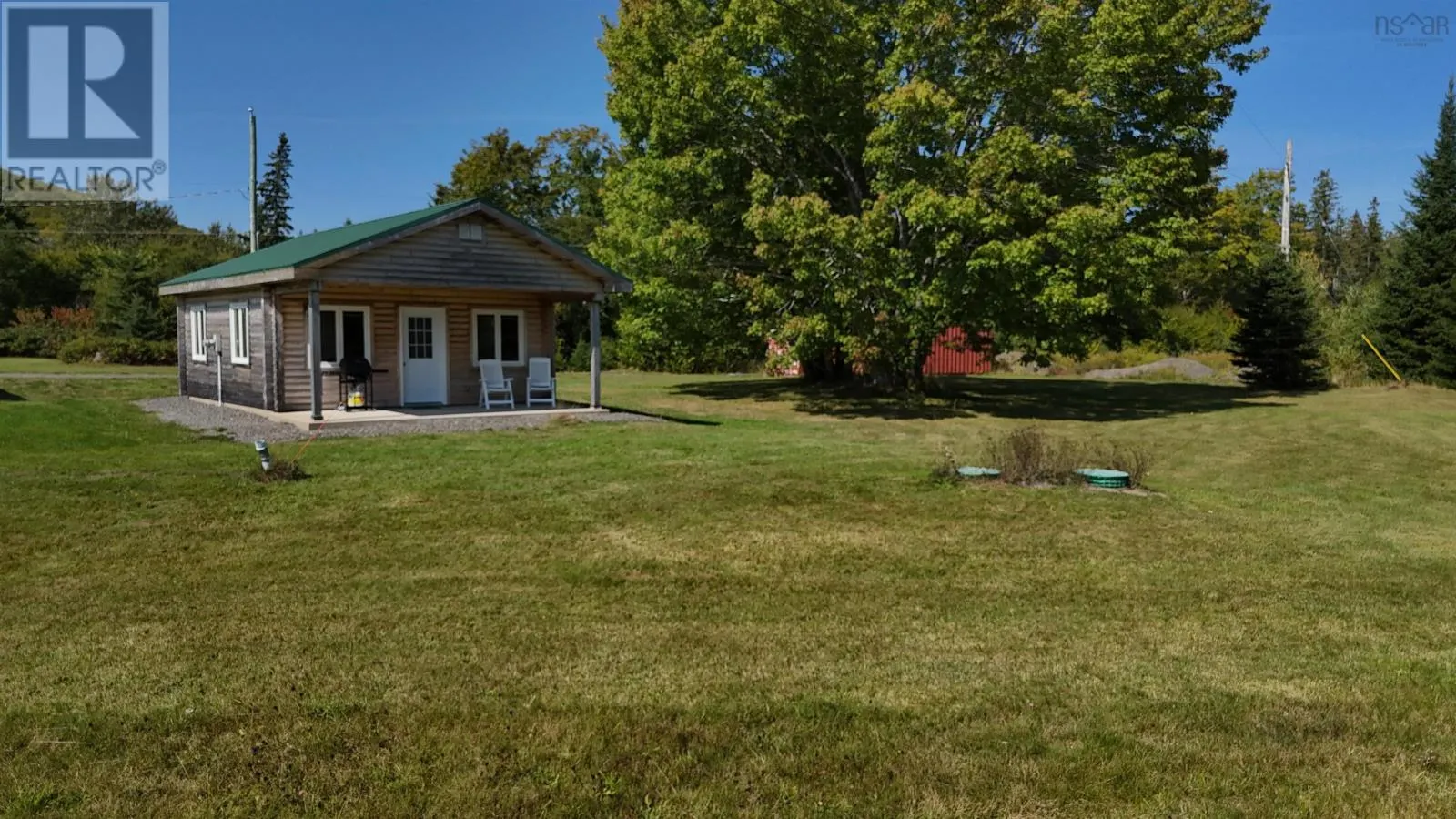 1047 West Side Middle River Road