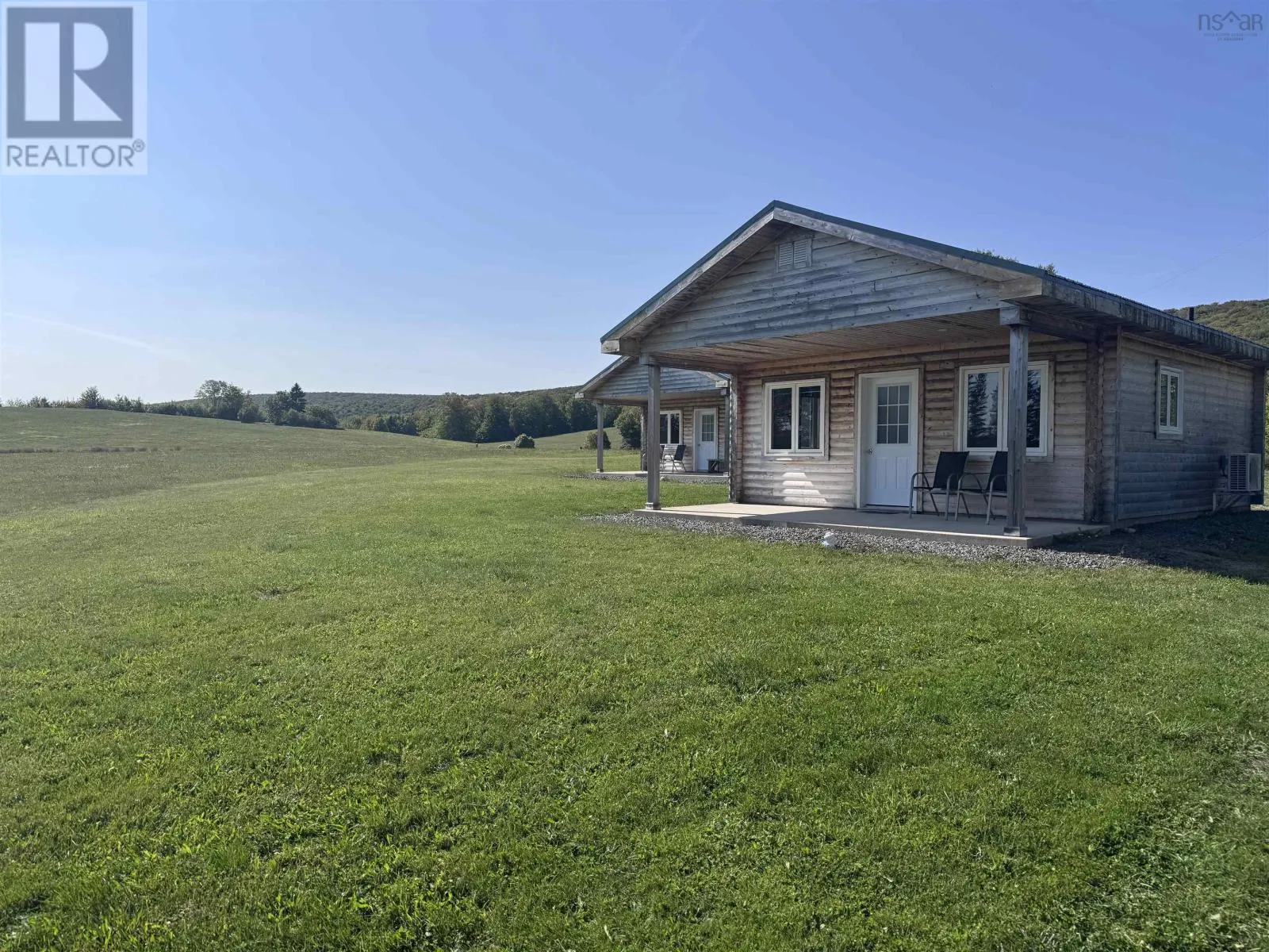 1047 West Side Middle River Road