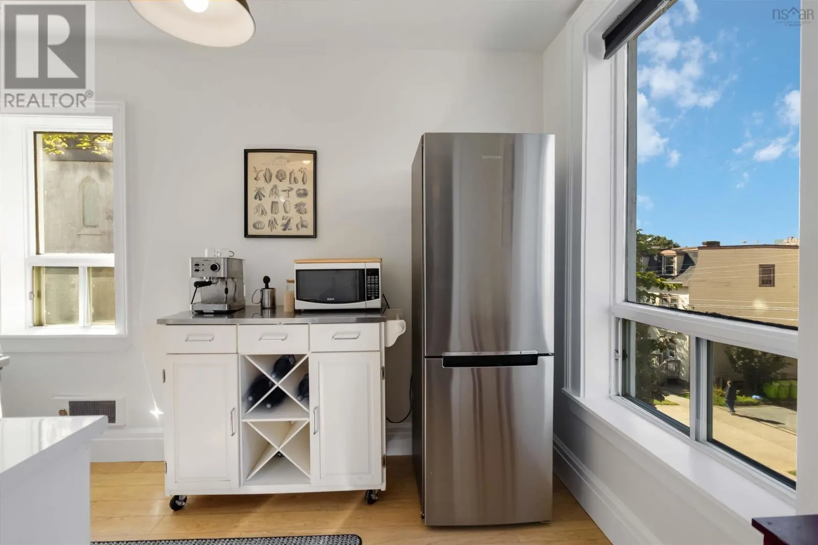 Unit 2 1187 Queen Street
