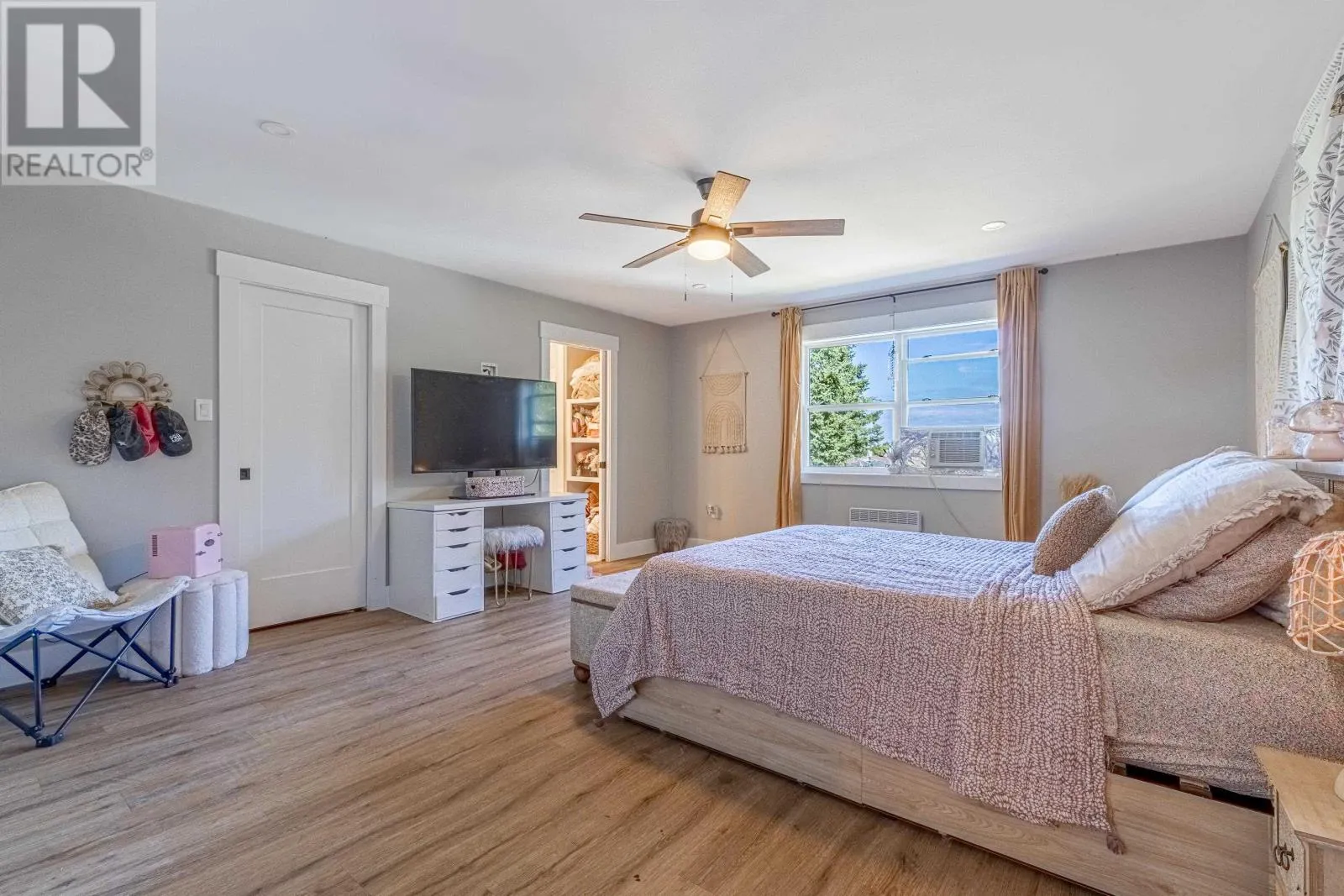 85 FERRY Road