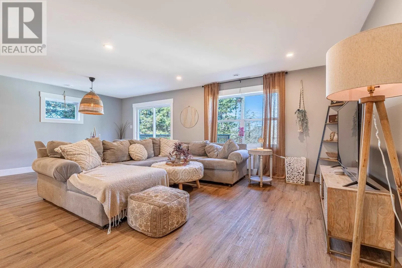 85 FERRY Road