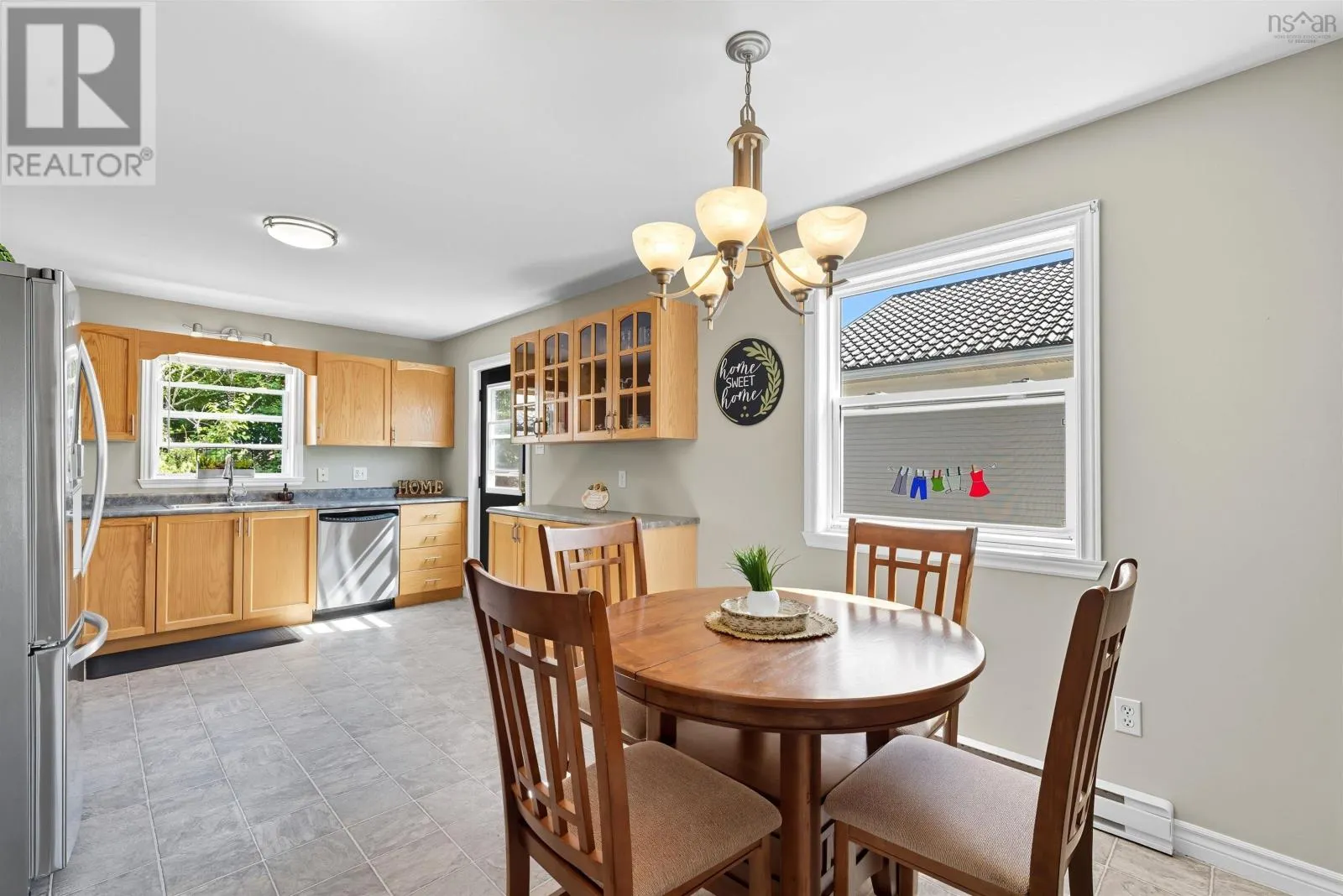 23 Jeep Crescent