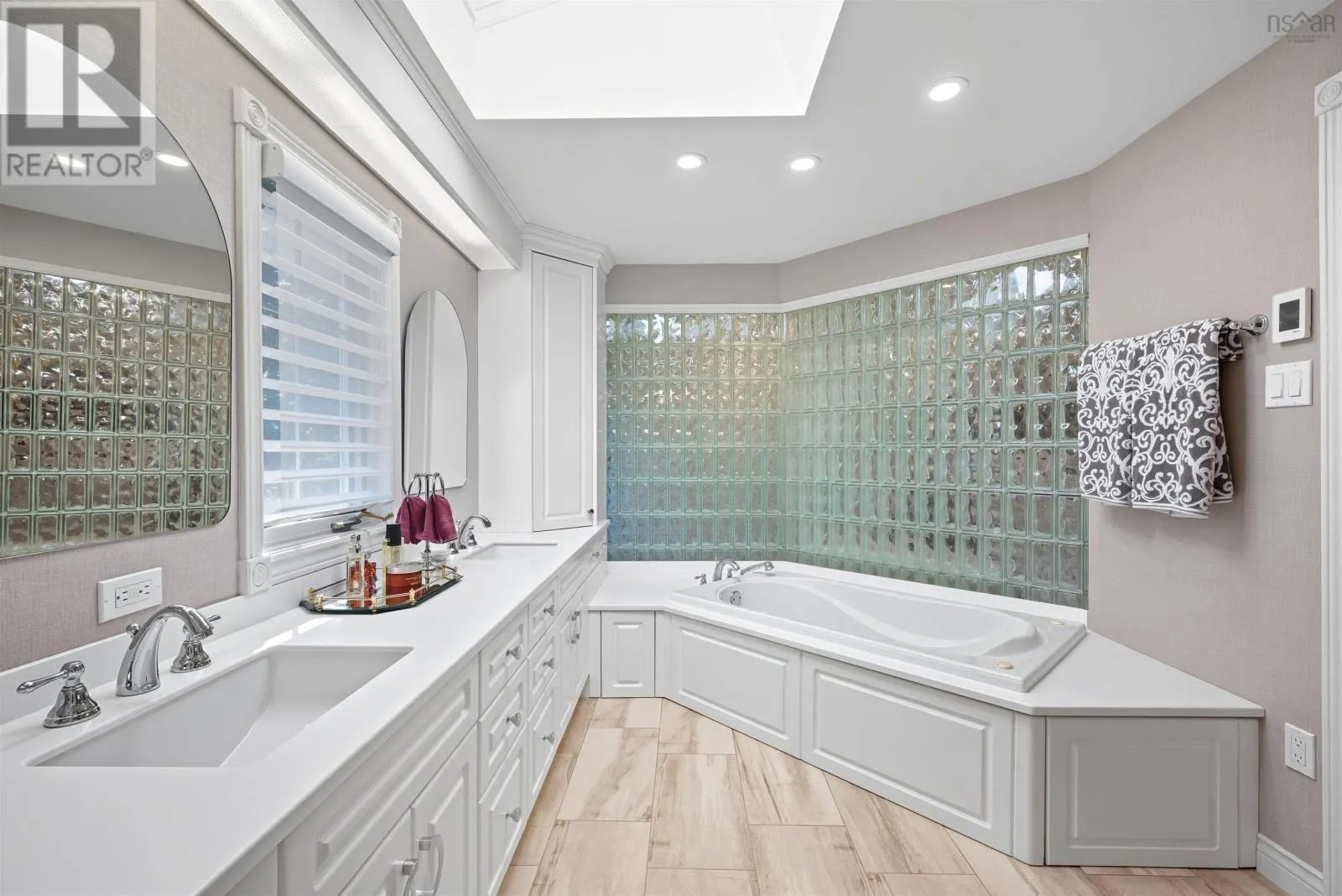 35 Sunnywood Road