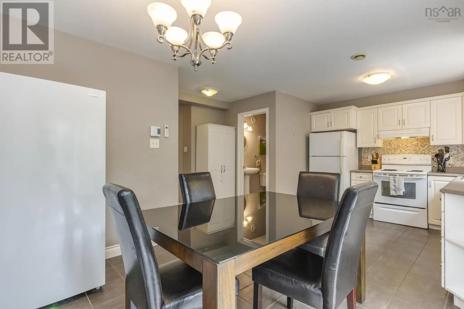 147 Governors Lake Drive