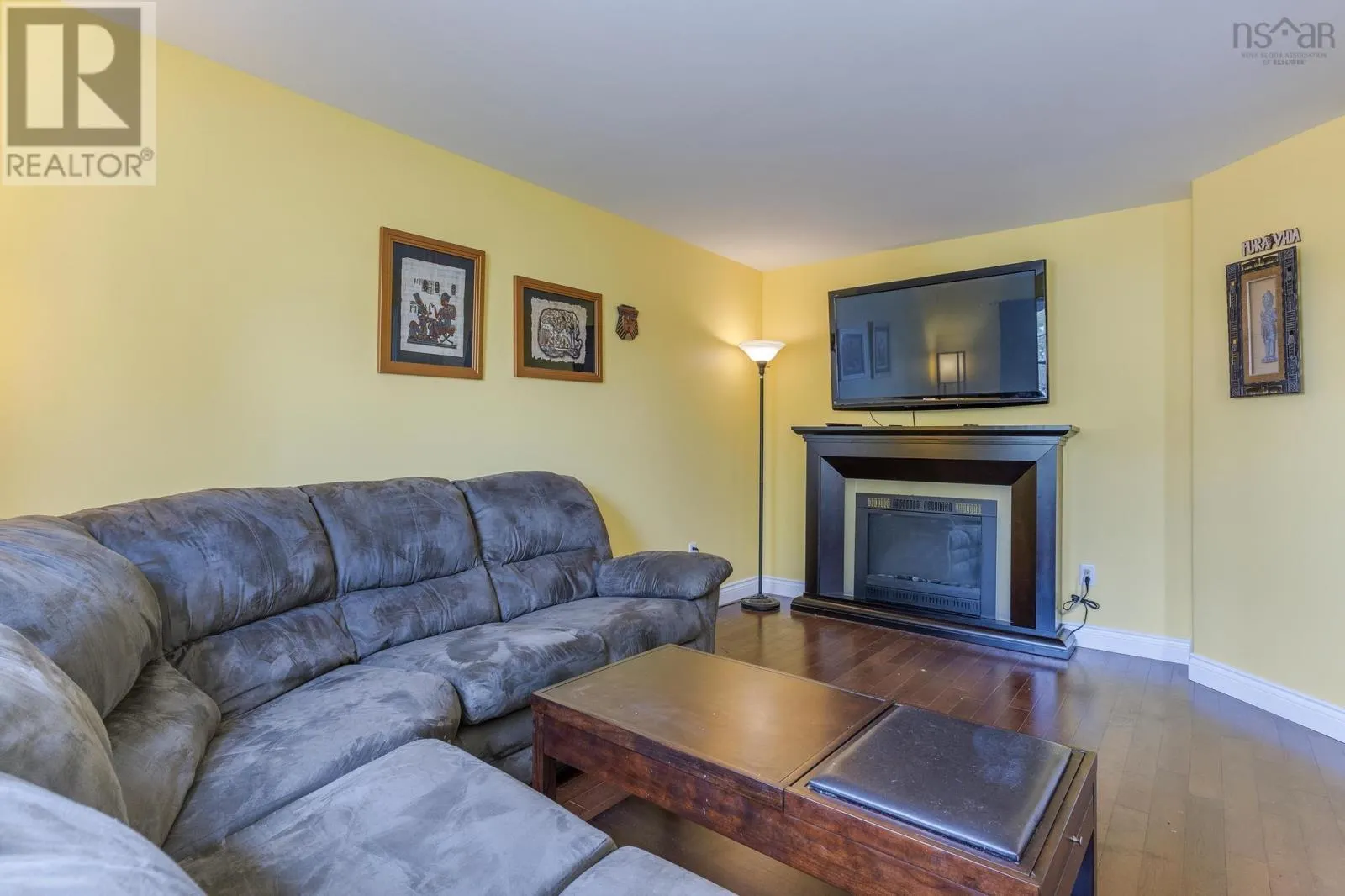 147 Governors Lake Drive