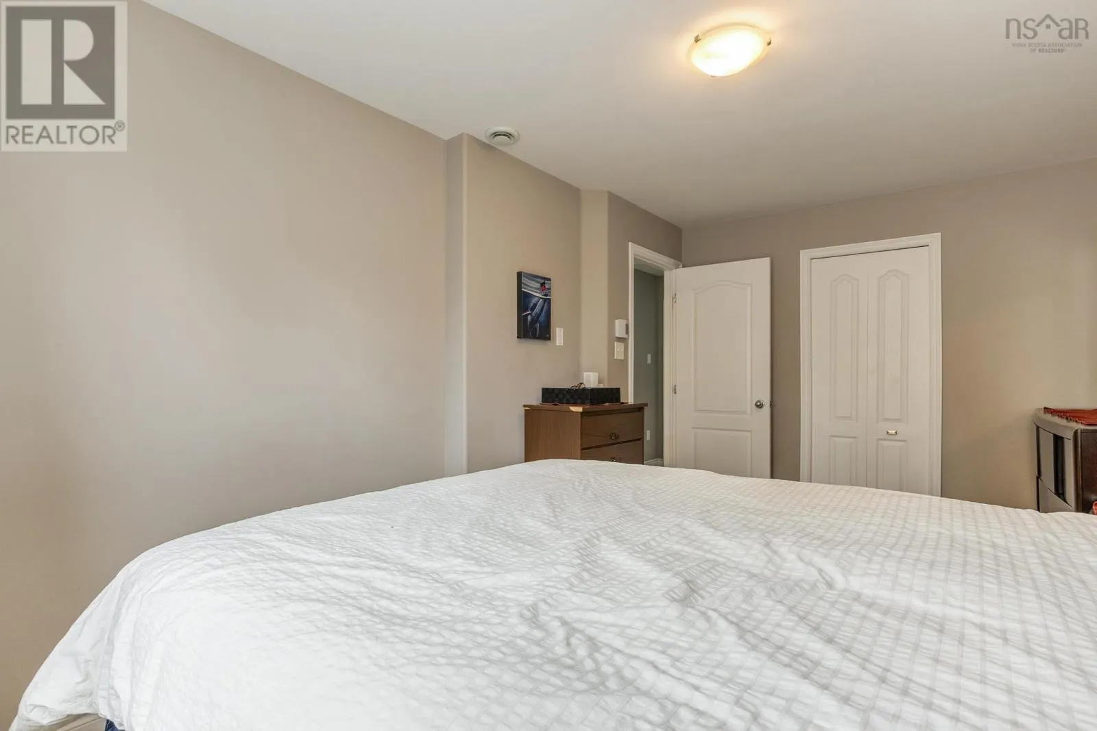 147 Governors Lake Drive