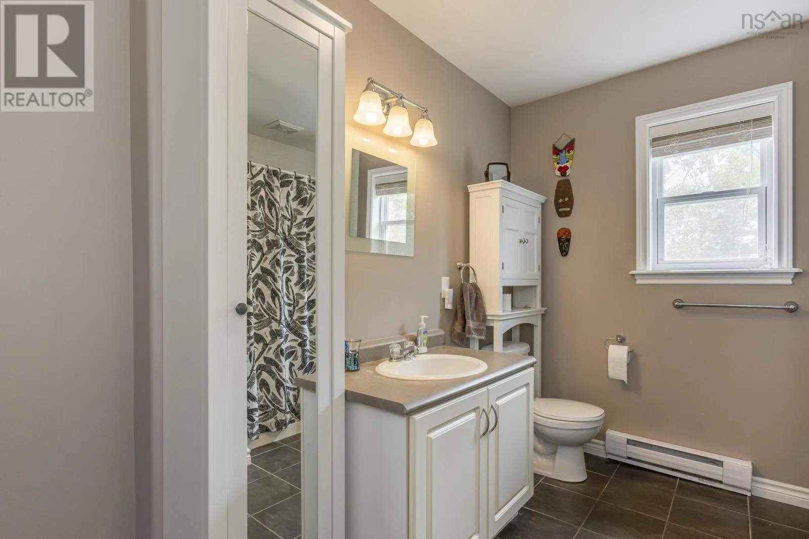 147 Governors Lake Drive