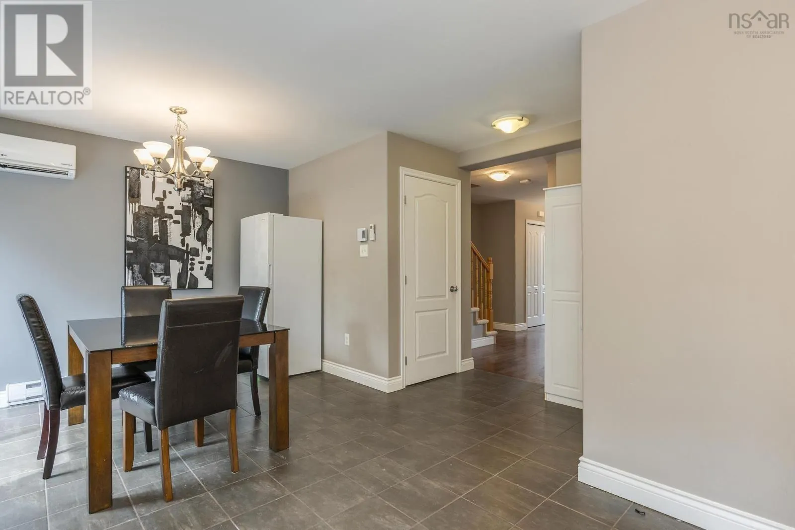 147 Governors Lake Drive