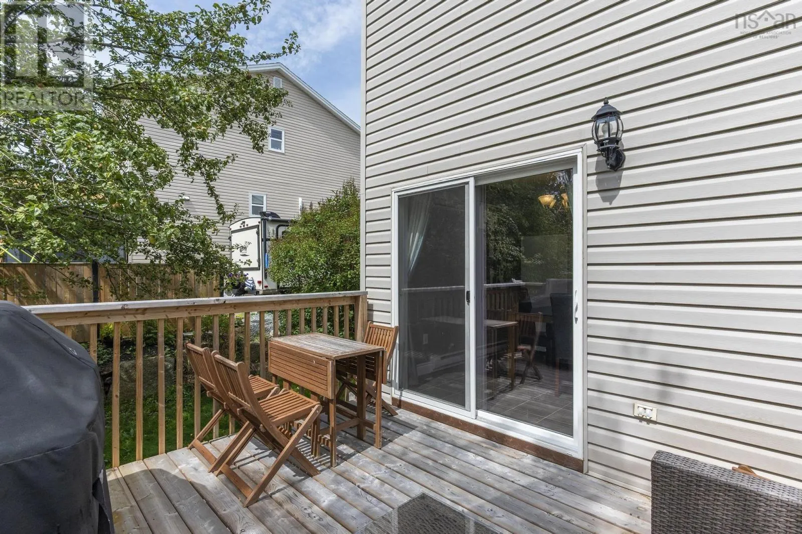 147 Governors Lake Drive