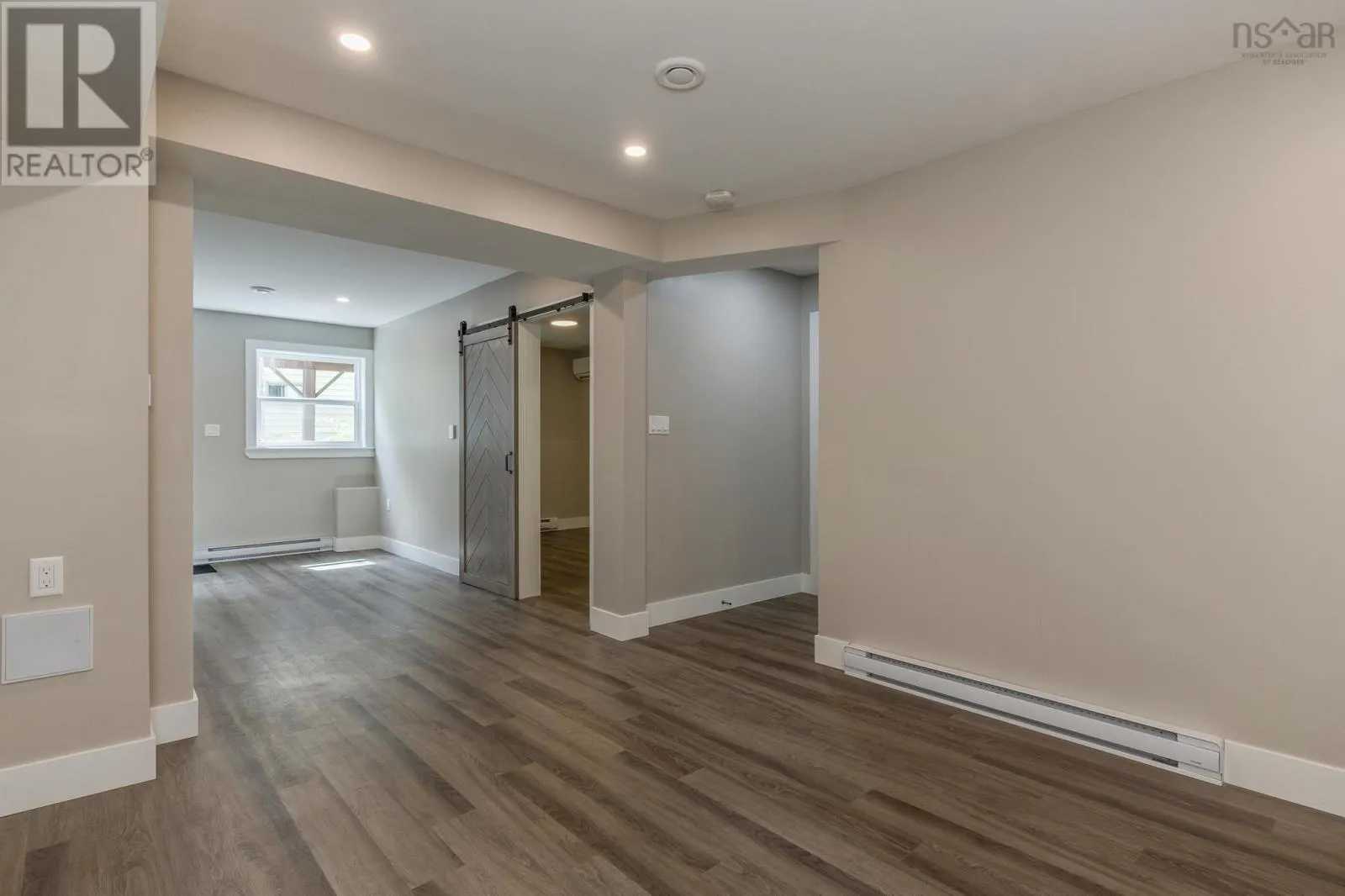 147 Governors Lake Drive