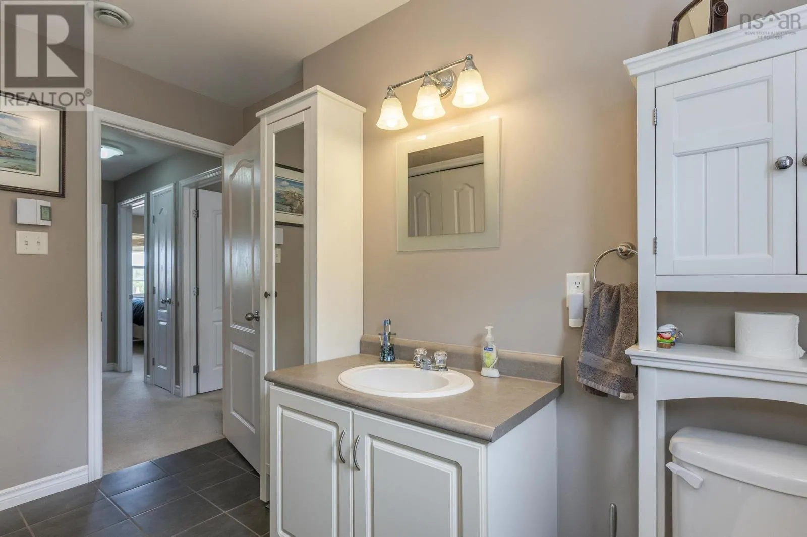 147 Governors Lake Drive