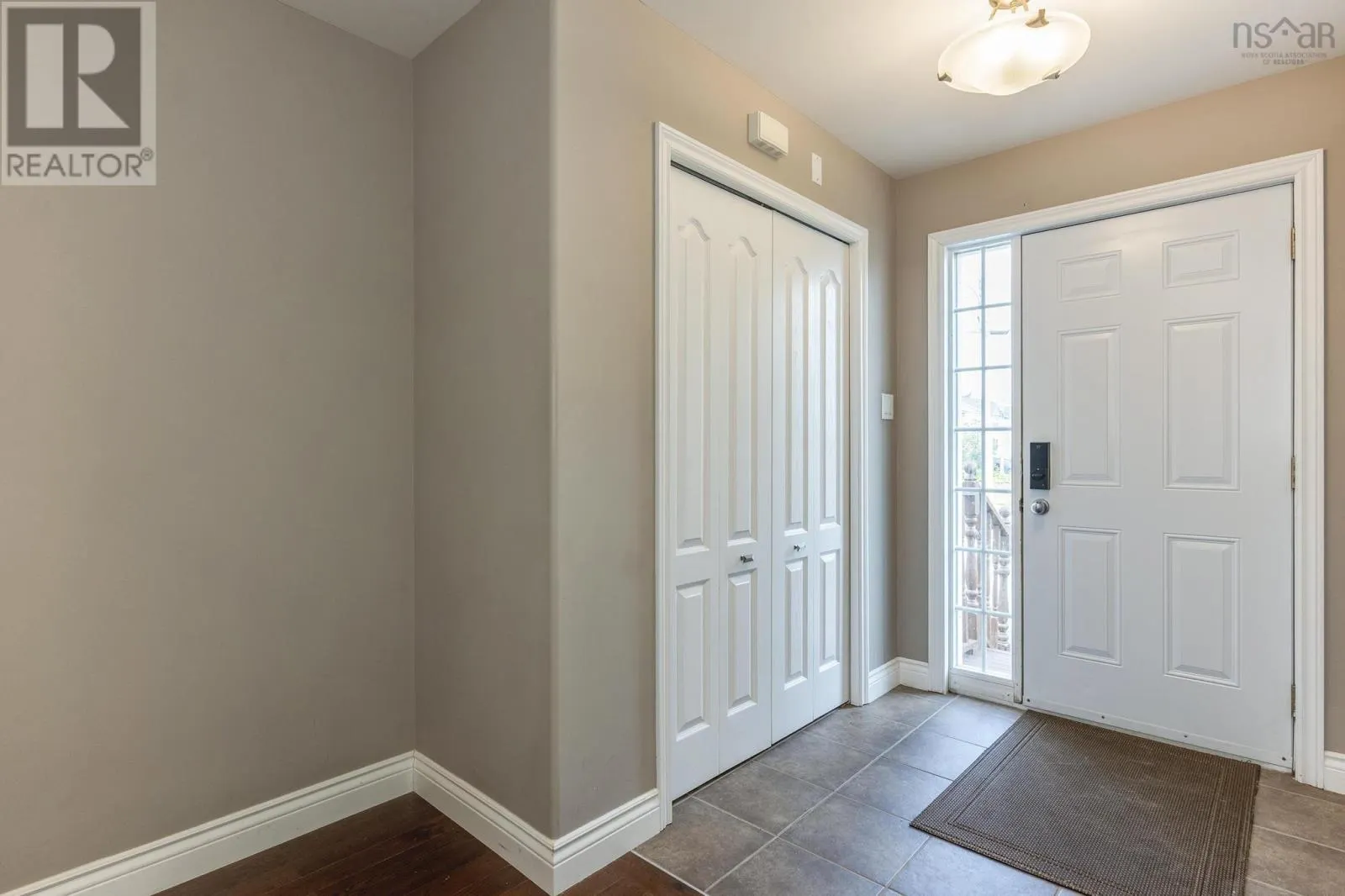 147 Governors Lake Drive