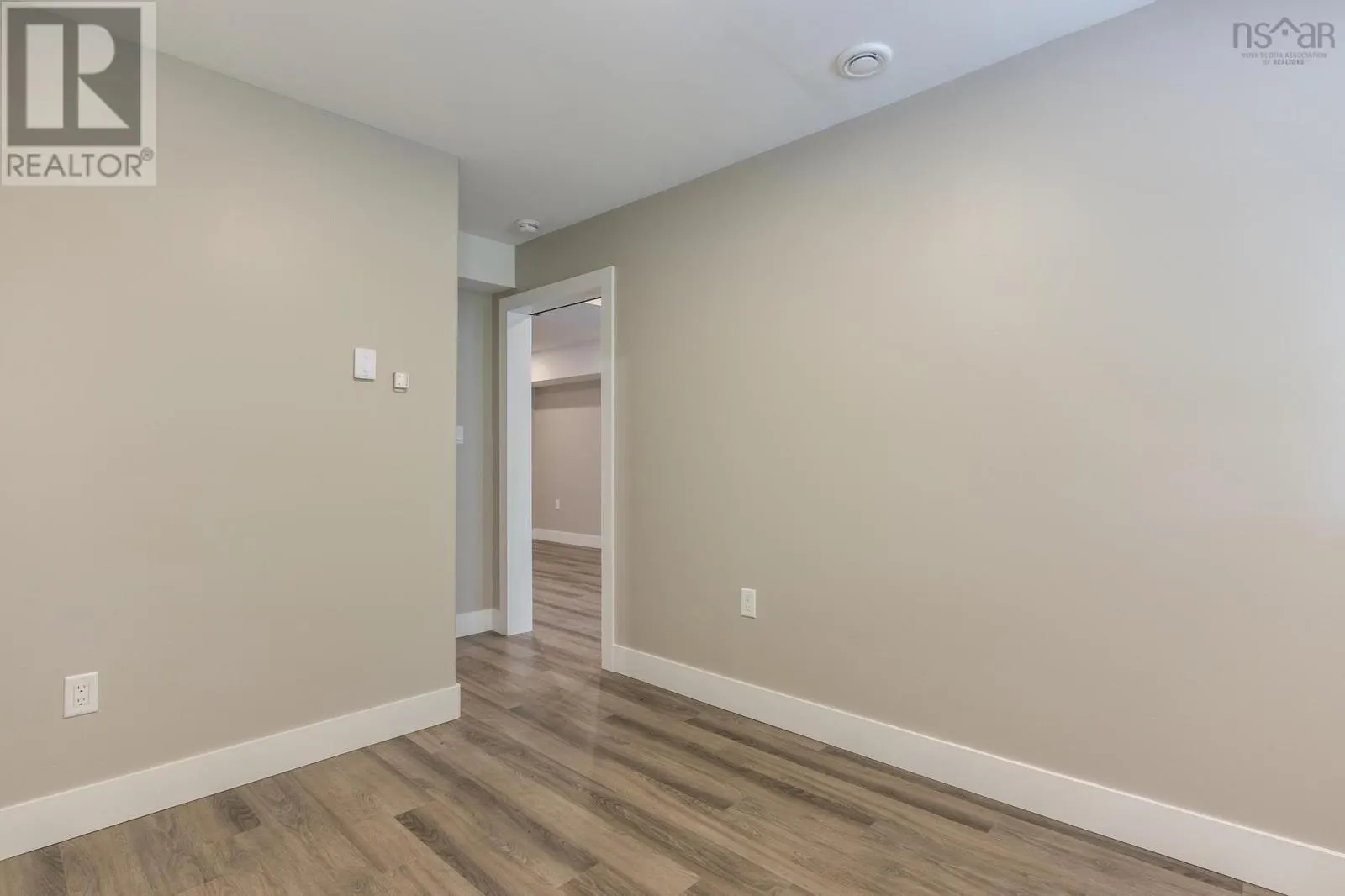147 Governors Lake Drive