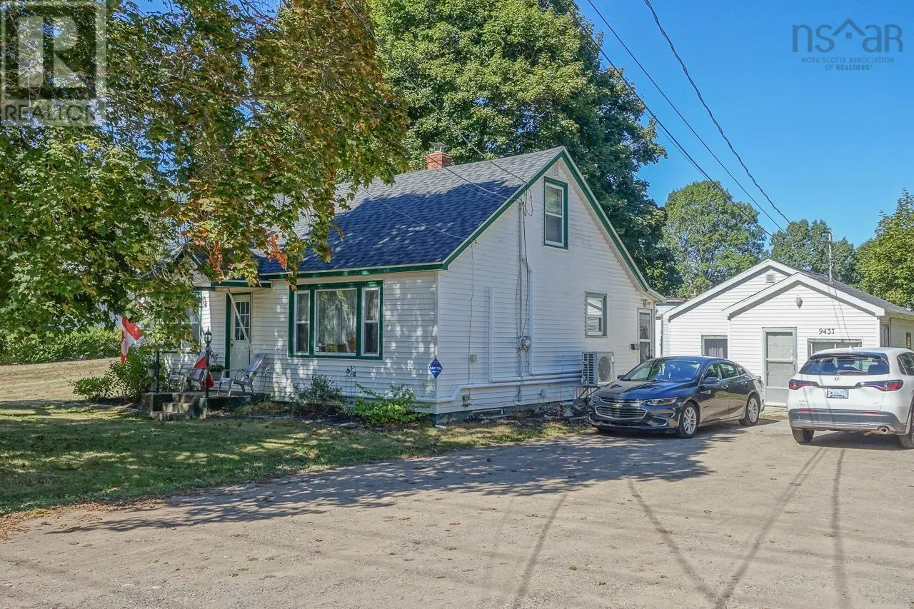 9435 Commercial Street