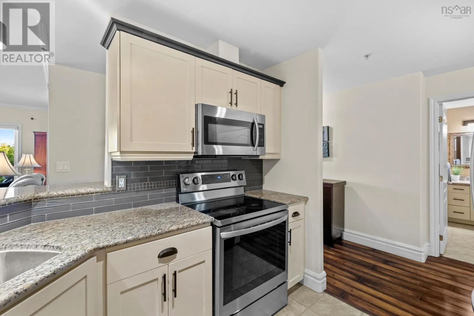 303 36 Southgate Drive